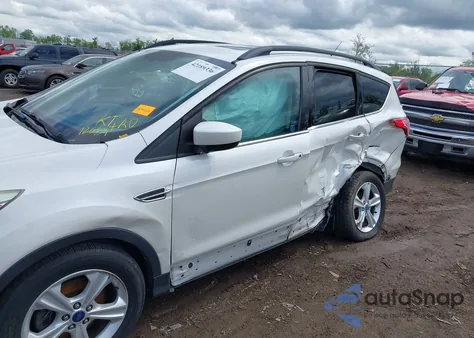 2014 Ford Escape Se z USA, uszkodzony, nr VIN 1FMCU0GX5EUC91143